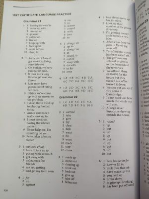 LANGUAGE PRACTICE FOR FIRST - MICHAEL VINCE - ENGLISH GRAMMAR & VOCABULARY