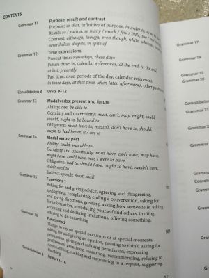LANGUAGE PRACTICE FOR FIRST - MICHAEL VINCE - ENGLISH GRAMMAR & VOCABULARY